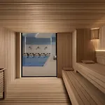 Marriott Executive Tema World Szálloda