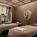 Hotel Marriott Executive Tema World