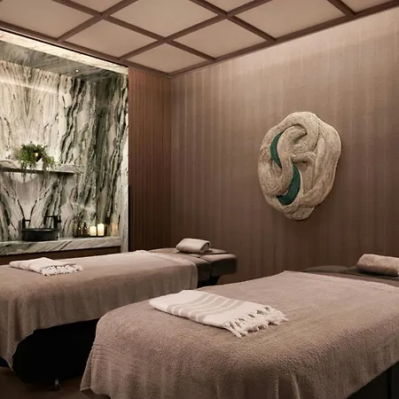 Ξενοδοχείο Marriott Executive Tema World