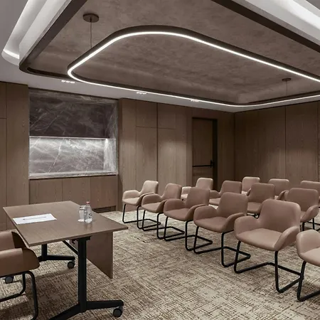 Marriott Executive Tema World *