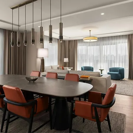 Marriott Executive Tema World Hotel *
