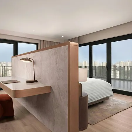 Hotel Marriott Executive Tema World *
