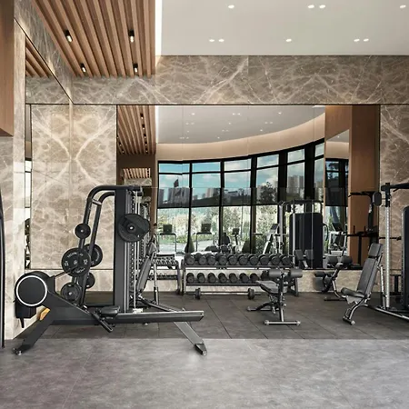 Hotel Marriott Executive Tema World