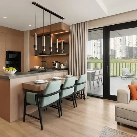 Marriott Executive Tema World Hotel